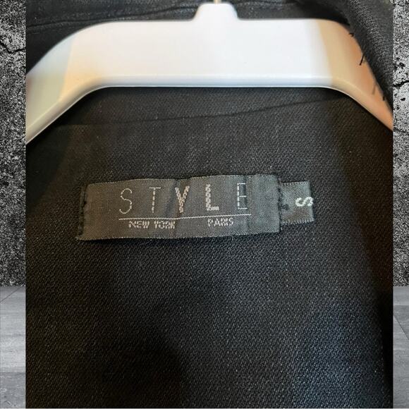 Style New York Beautiful Jacket with Beads, Jeweled Buttons, and Lace. Size S - Picture 8 of 8